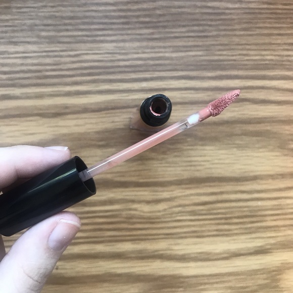 Too faced Melted Latex - Picture 3 of 3